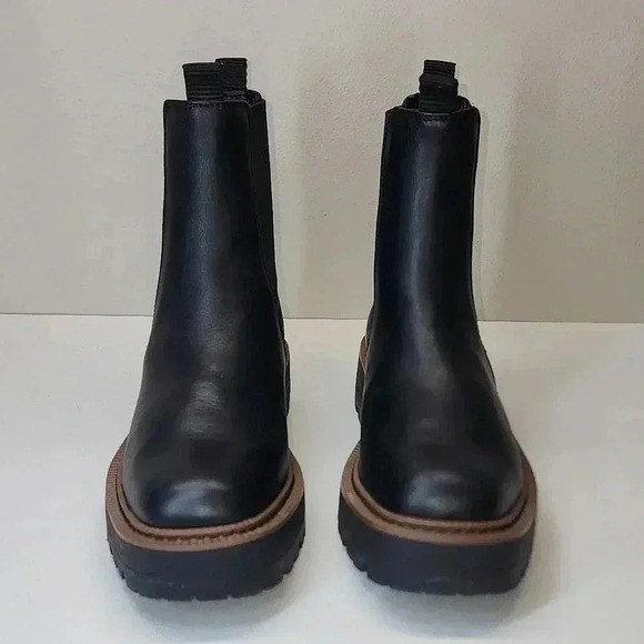 Laguna Waterproof Lug Sole Chelsea Boot - Picture 1 of 6